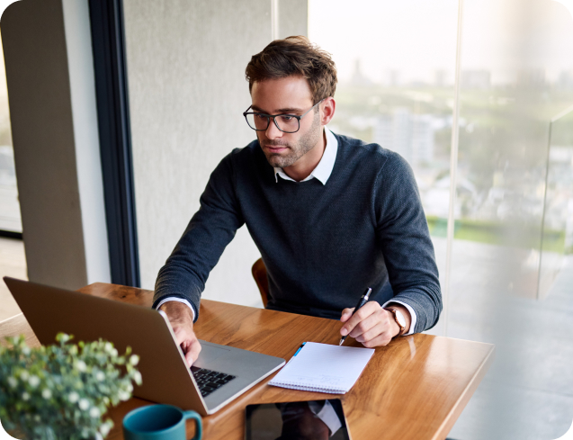 Property manager tracking repair progress and organising contractor work with Sorto